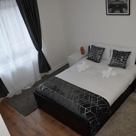 Glasgow Lovely Apartment D&N エクステリア 写真