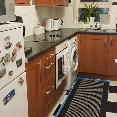 Glasgow Lovely Apartment D&N エクステリア 写真