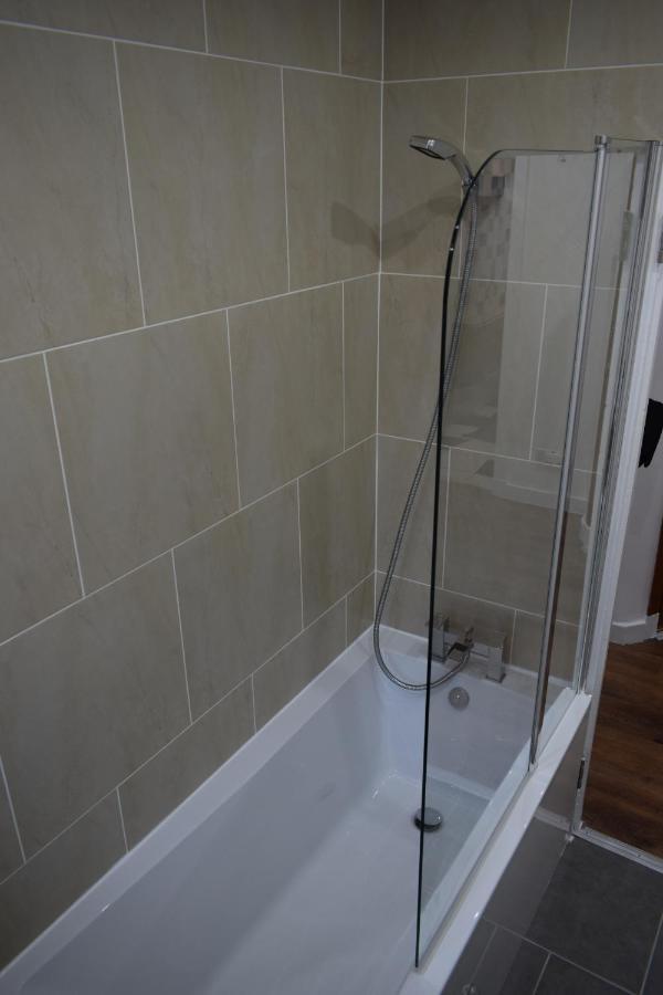 Glasgow Lovely Apartment D&N エクステリア 写真